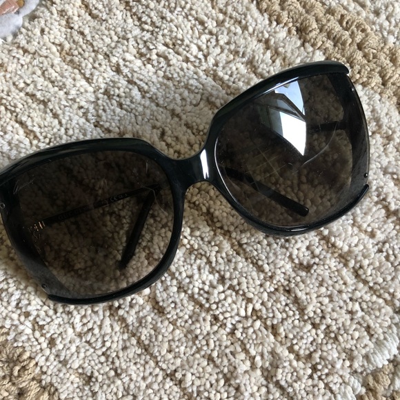 Gucci Sunglasses - Picture 2 of 8